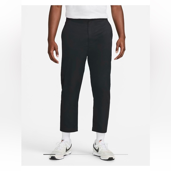 Nike sportswear style essentials mens unlined cropped pants Sz 42 - Picture 1 of 2